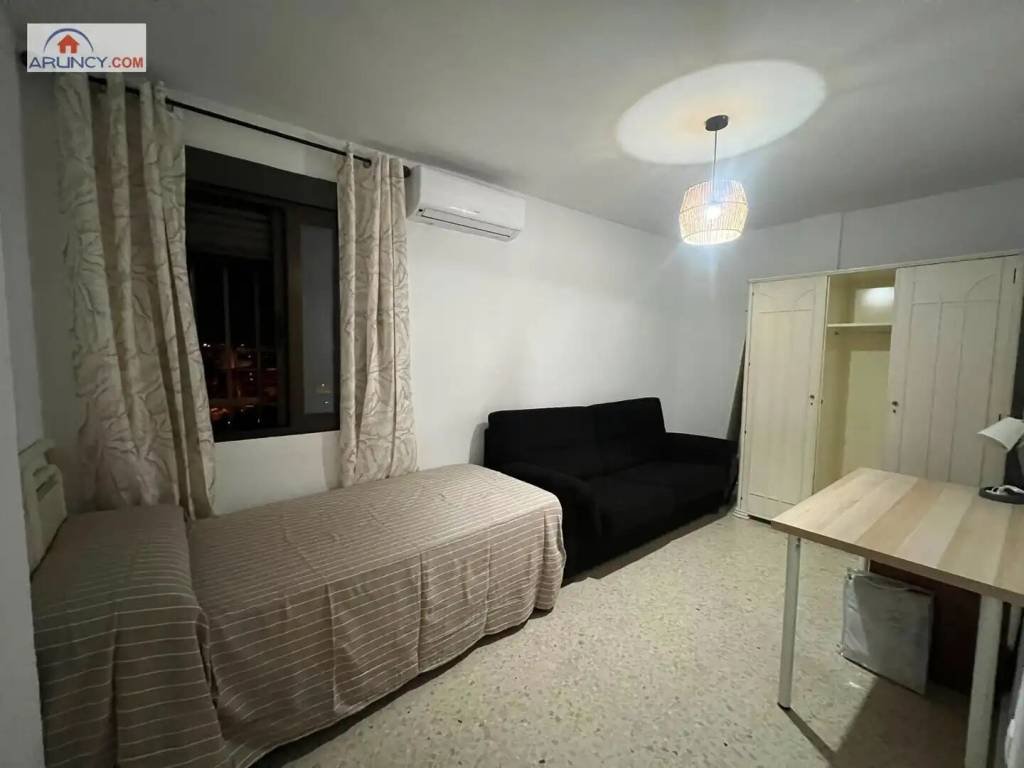 Piso de 100 m² en Sevilla