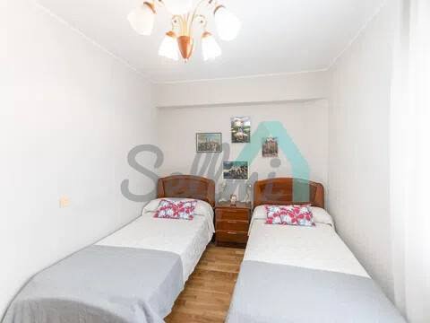Pis de 86 m² a Oviedo