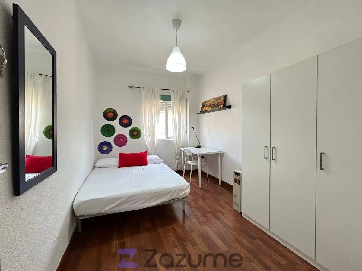 Piso de 90 m² en Granada