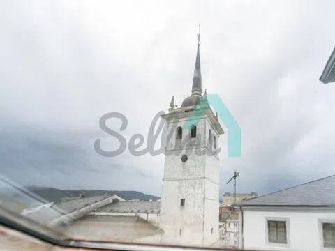 Piso de 120 m² en Castropol