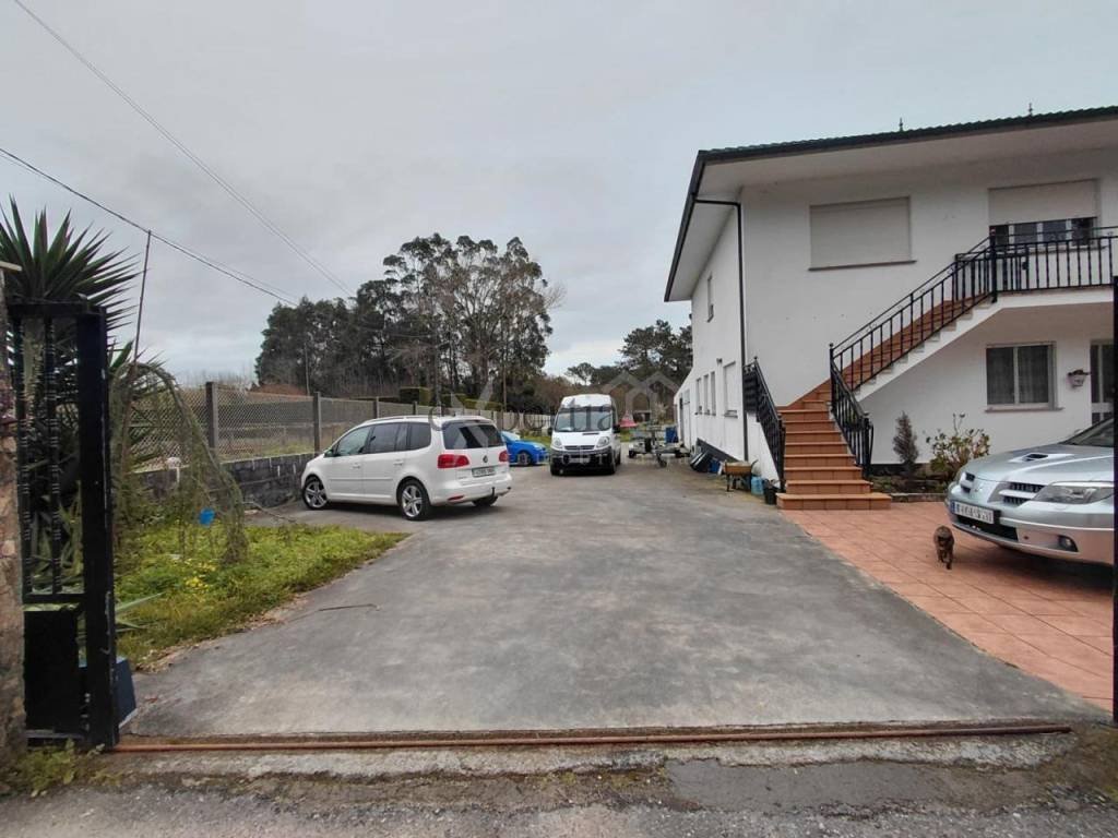 Piso de 90 m² en Boiro