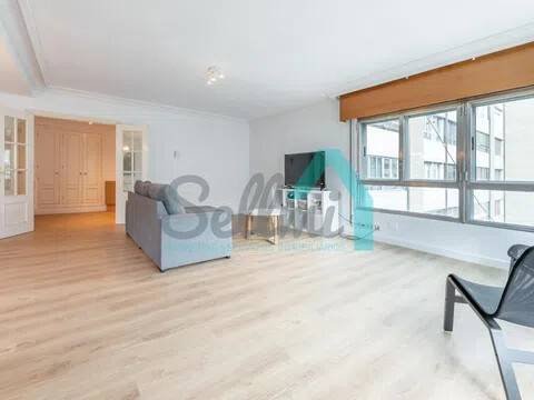 Piso de 166 m² en Oviedo
