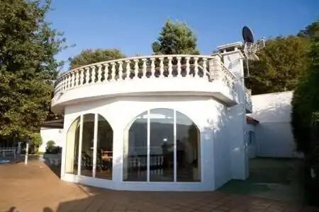 Casa de 200 m² en Redondela