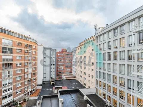 Piso de 55 m² en Oviedo