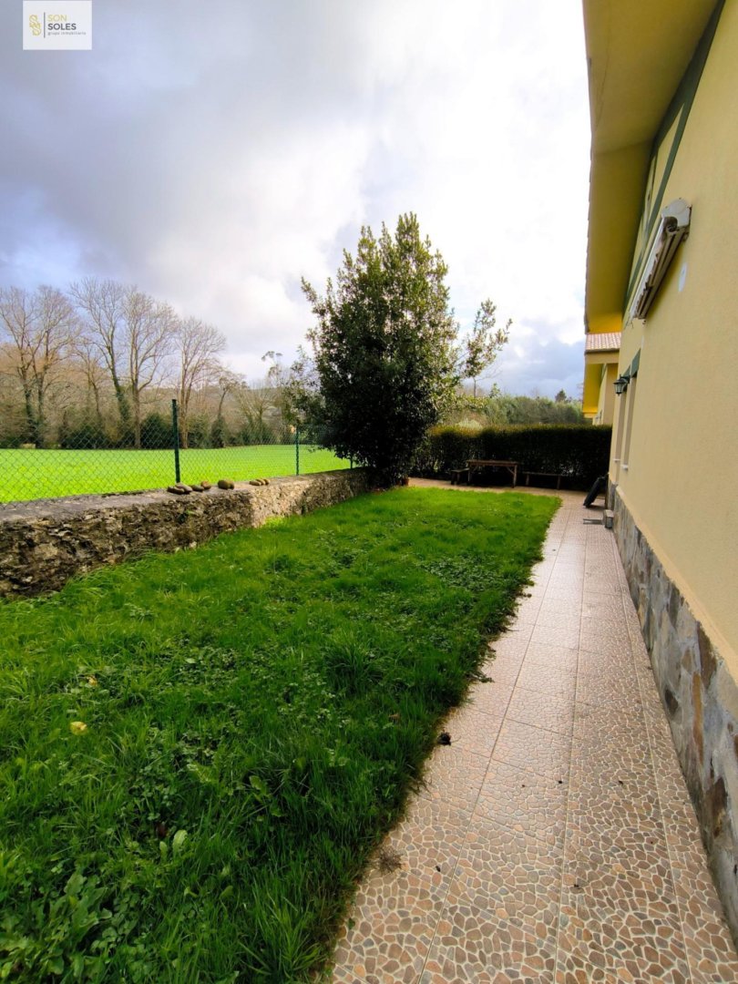 Casa de 140 m² a Hazas de Cesto