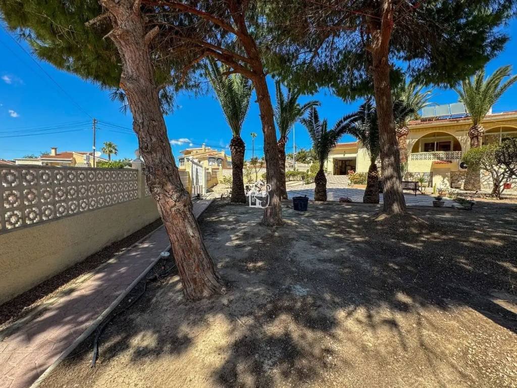 Casa de 1250 m² en Rojales