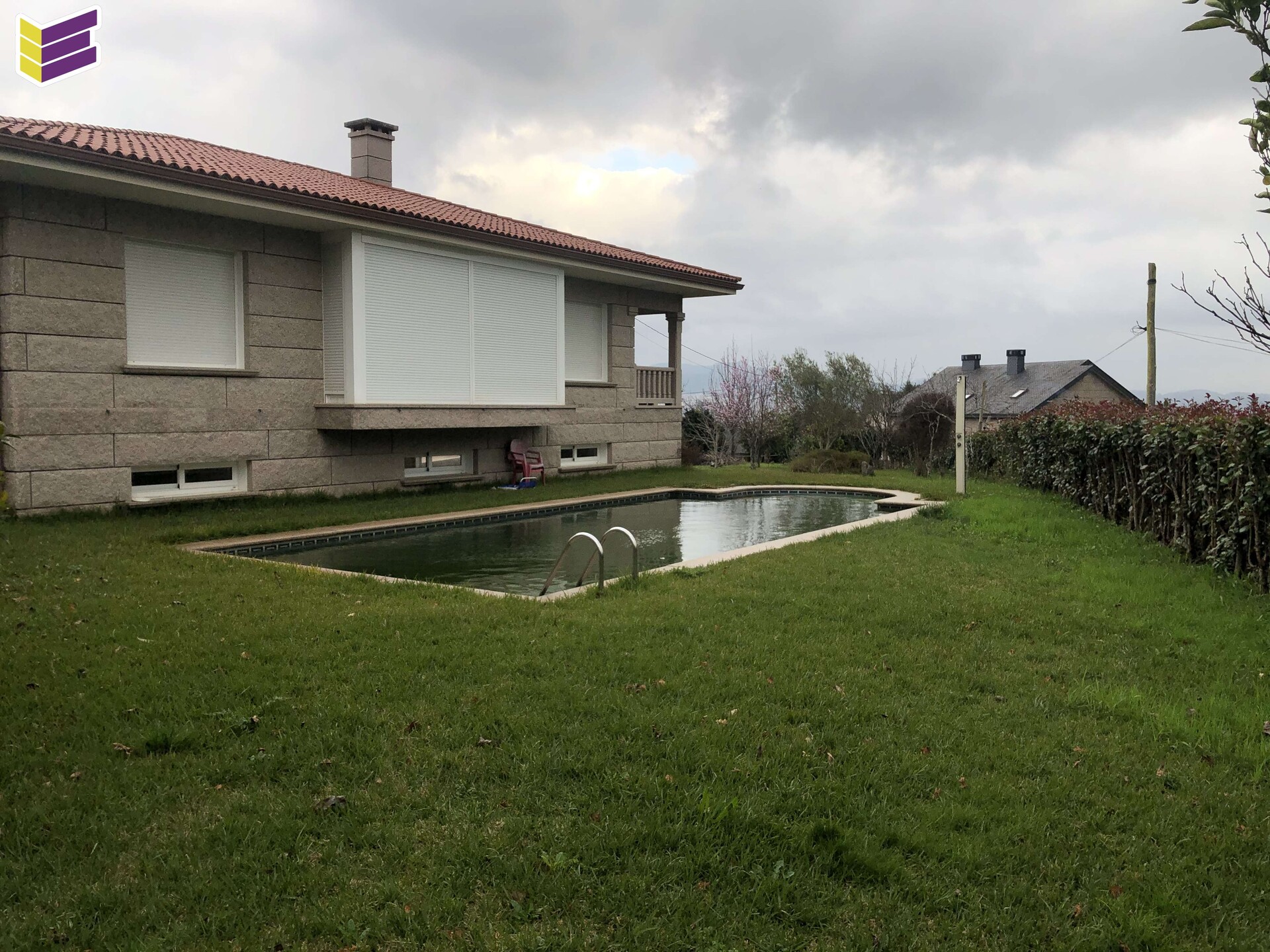Haus 377 m² in O Porriño