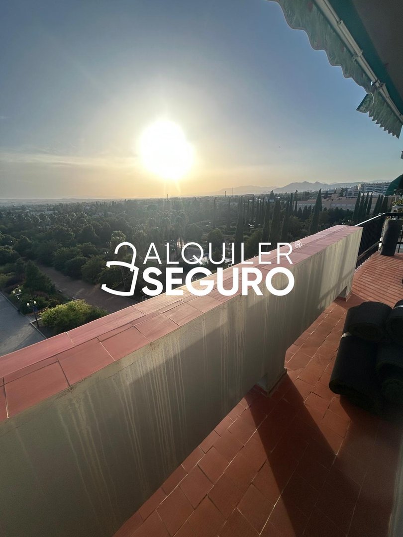 Piso de 101 m² en Granada