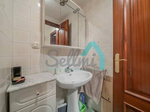 Piso de 90 m² en Oviedo