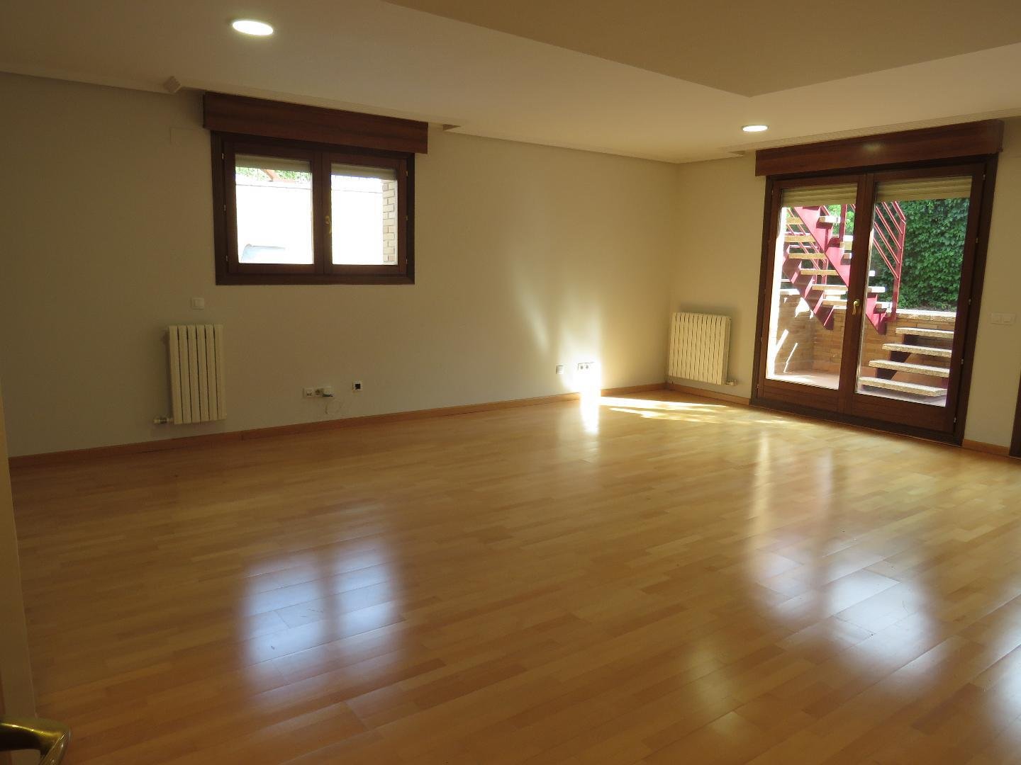 Pis de 355 m² a Saragossa