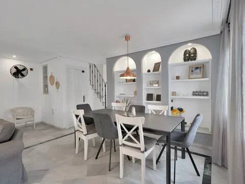 House 230 m² in Casares