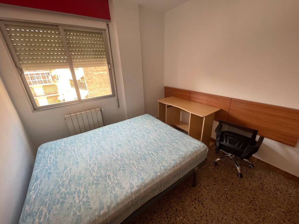 Habitación 120 m², Lérida