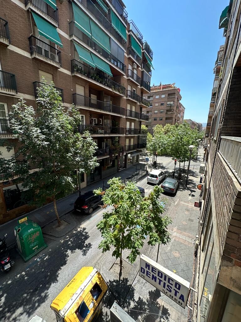 Piso de 85 m² en Granada