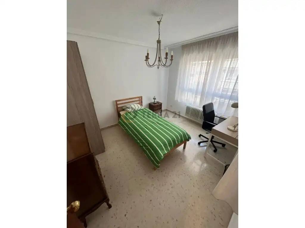 Piso de 120 m² en Jaén