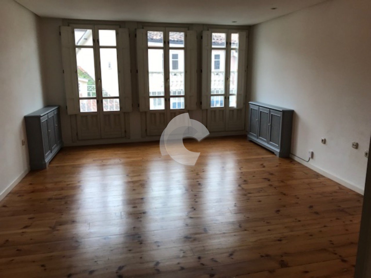Piso de 240 m² en Ourense