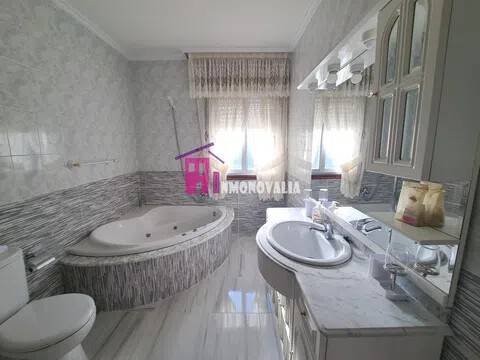 Casa de 270 m² en Moaña
