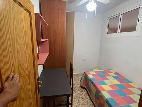 Pis de 100 m² a Almeria