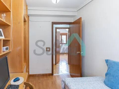 Piso de 75 m² en Aller