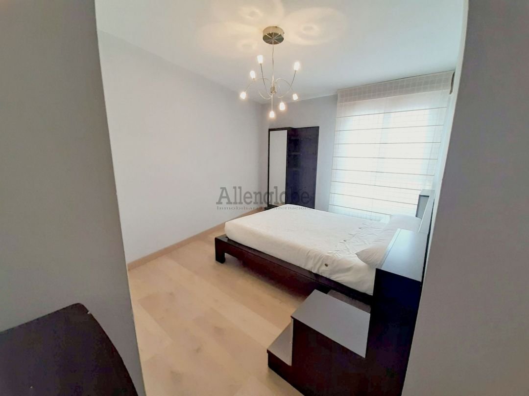 Piso de 90 m² en Oviedo