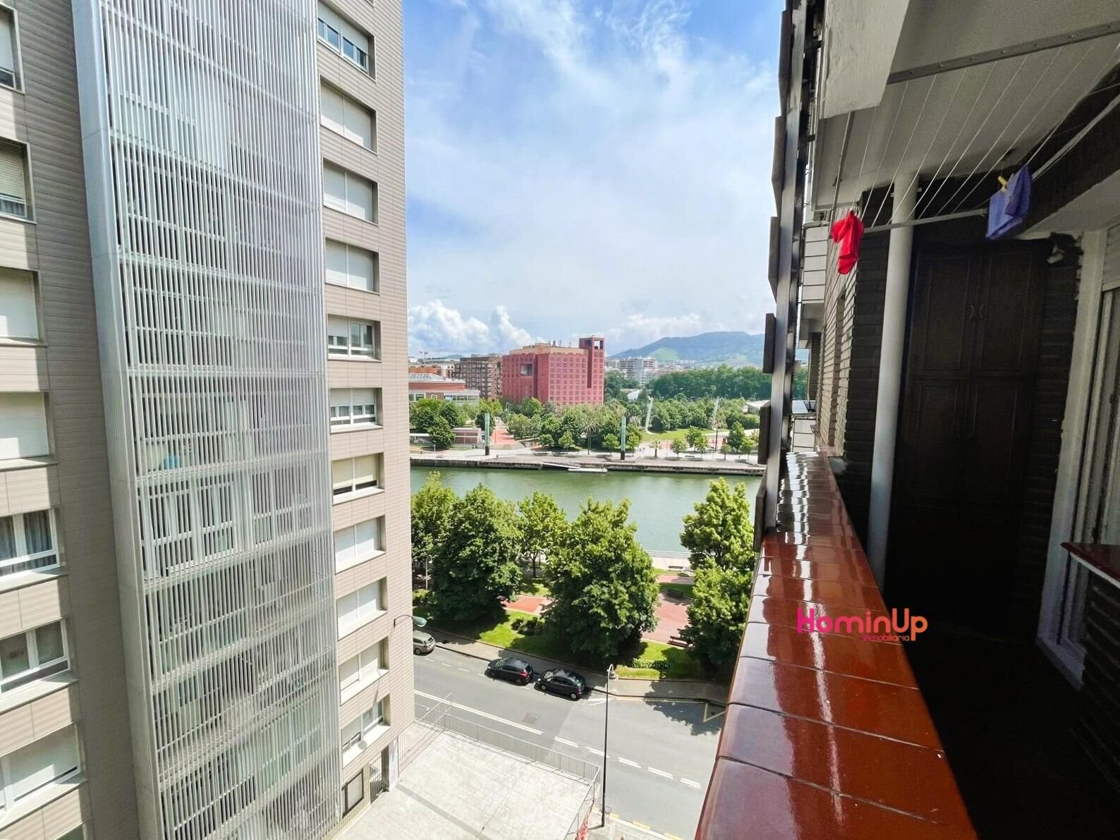 Piso de 95 m² en Bilbao