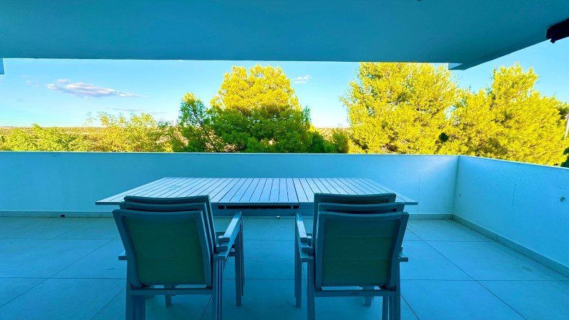 Casa de 329 m² en Argés