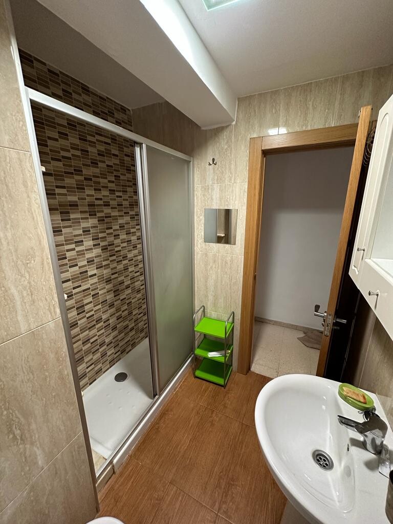 Piso de 85 m² en Granada