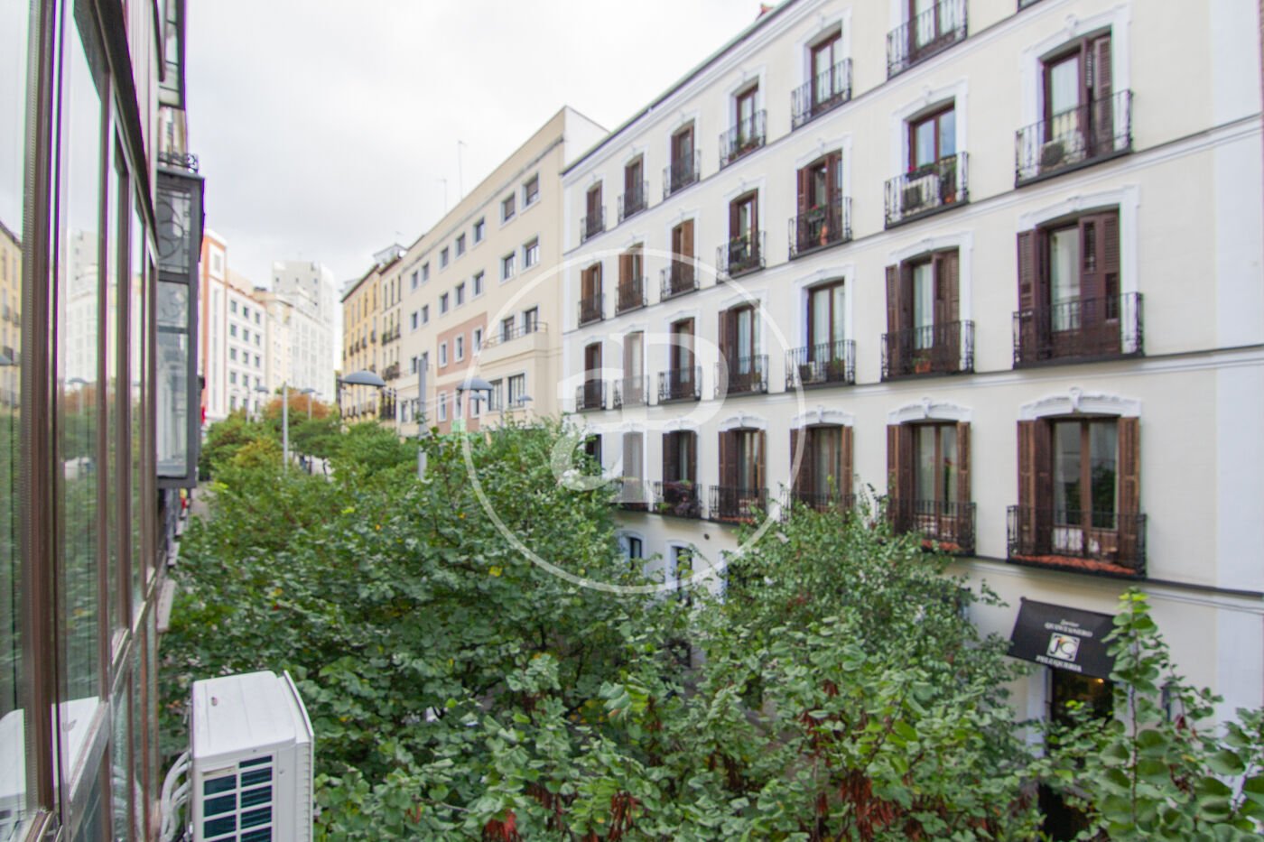 Flat 54 m² in Madrid