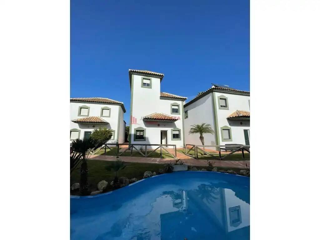 Casa de 160 m² en Lepe