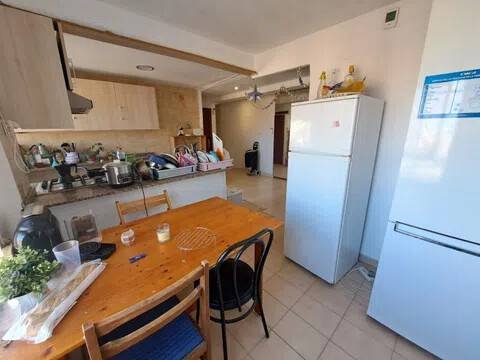 Zimmer 190 m², Valencia