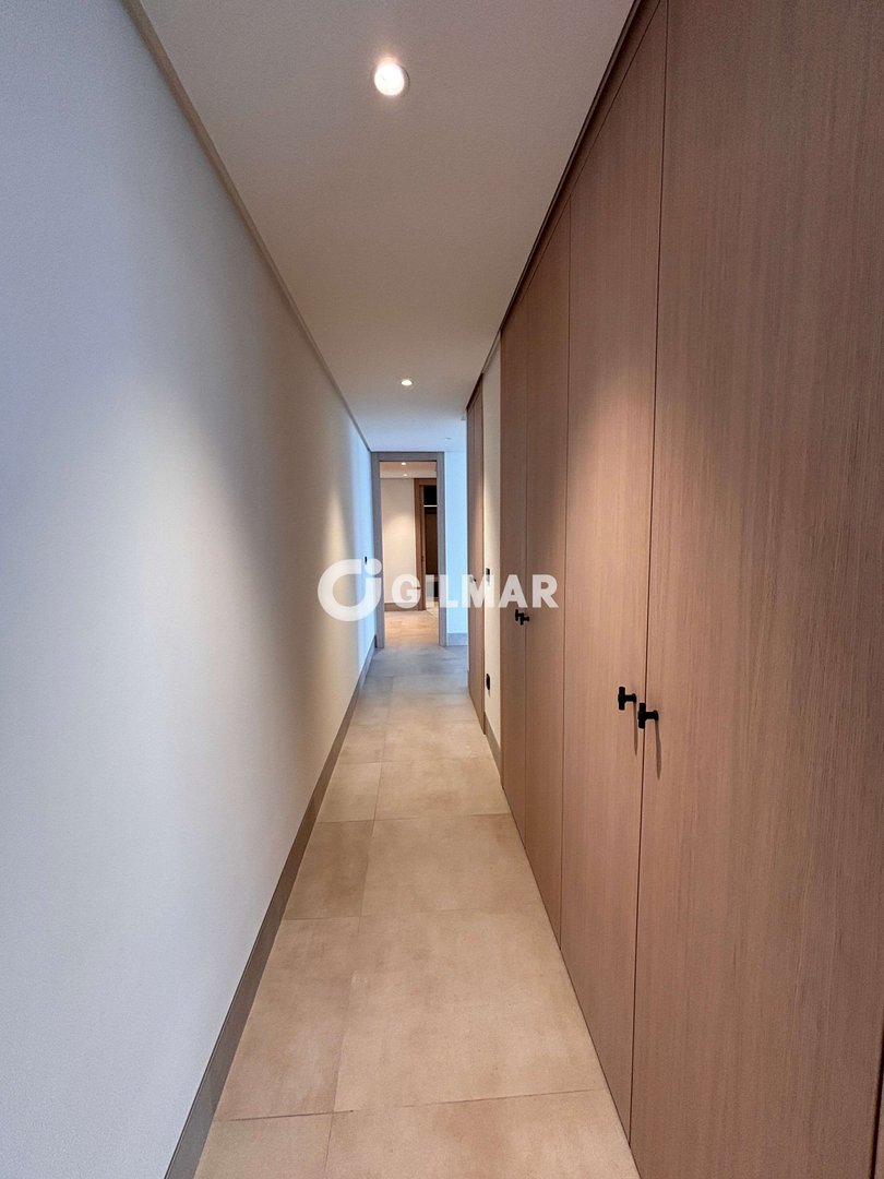 Wohnung 309 m² in Málaga