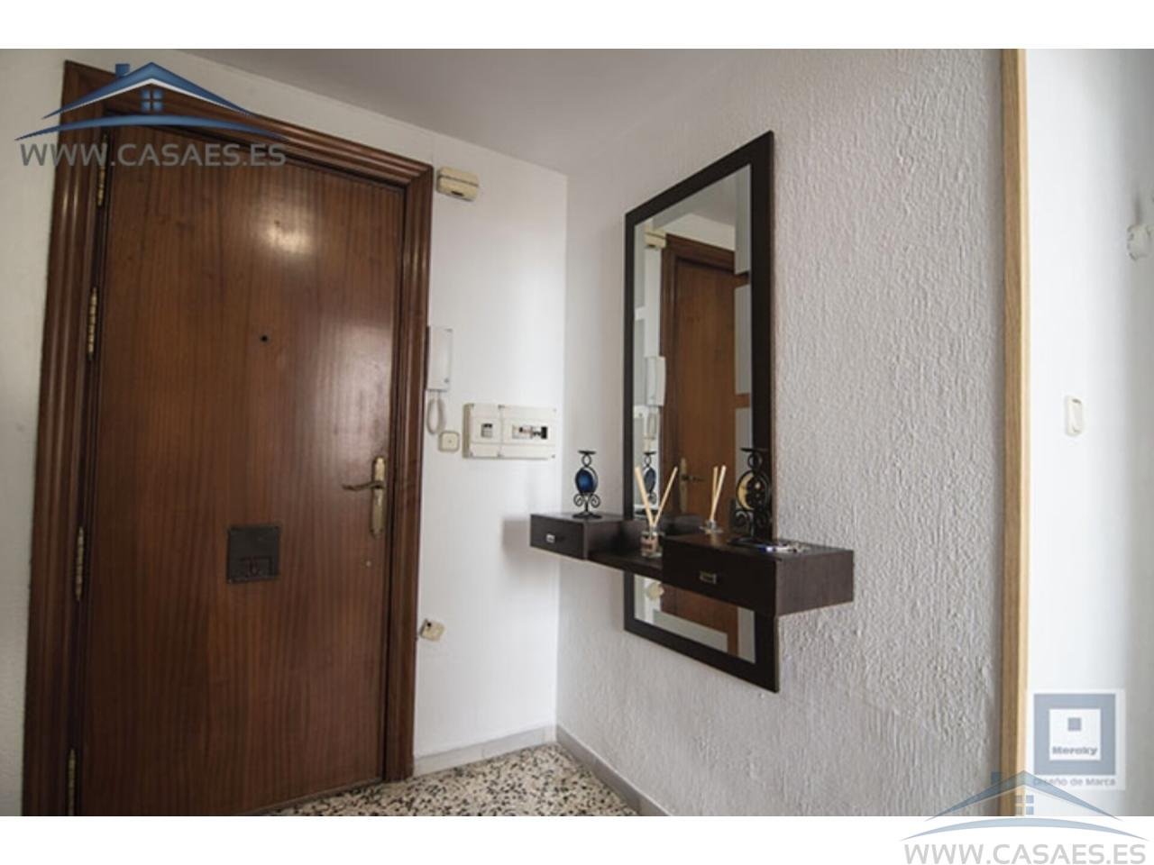 Piso de 90 m² en Almería