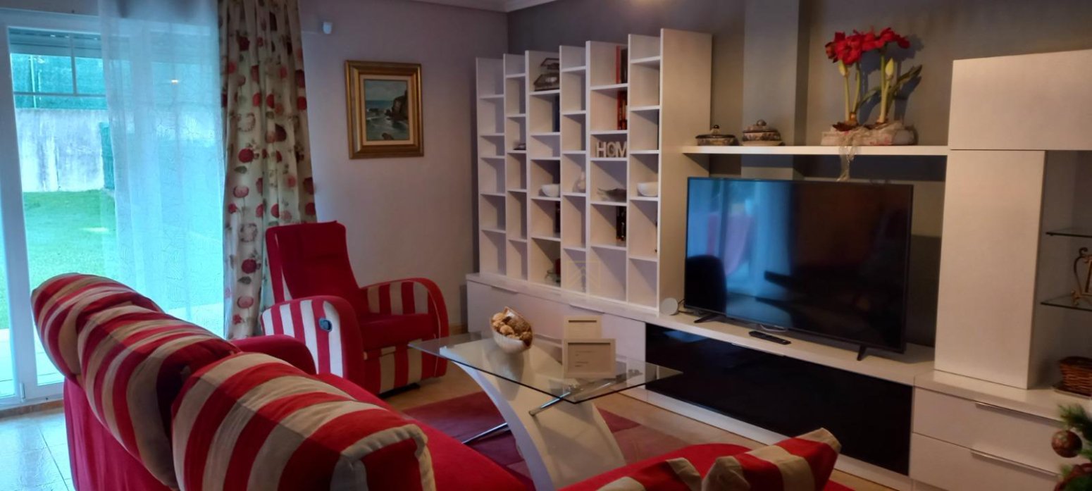 Casa de 250 m² en Reocín