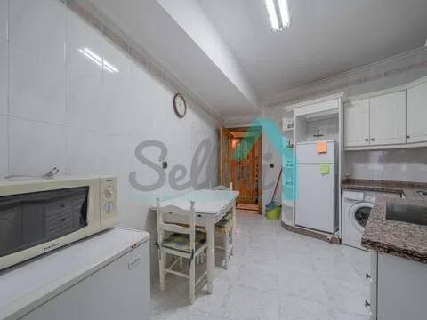 Wohnung 101 m² in Oviedo