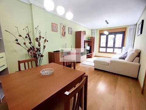 Pis de 64 m² a Oviedo