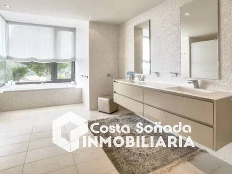 Casa de 1500 m² en Altea