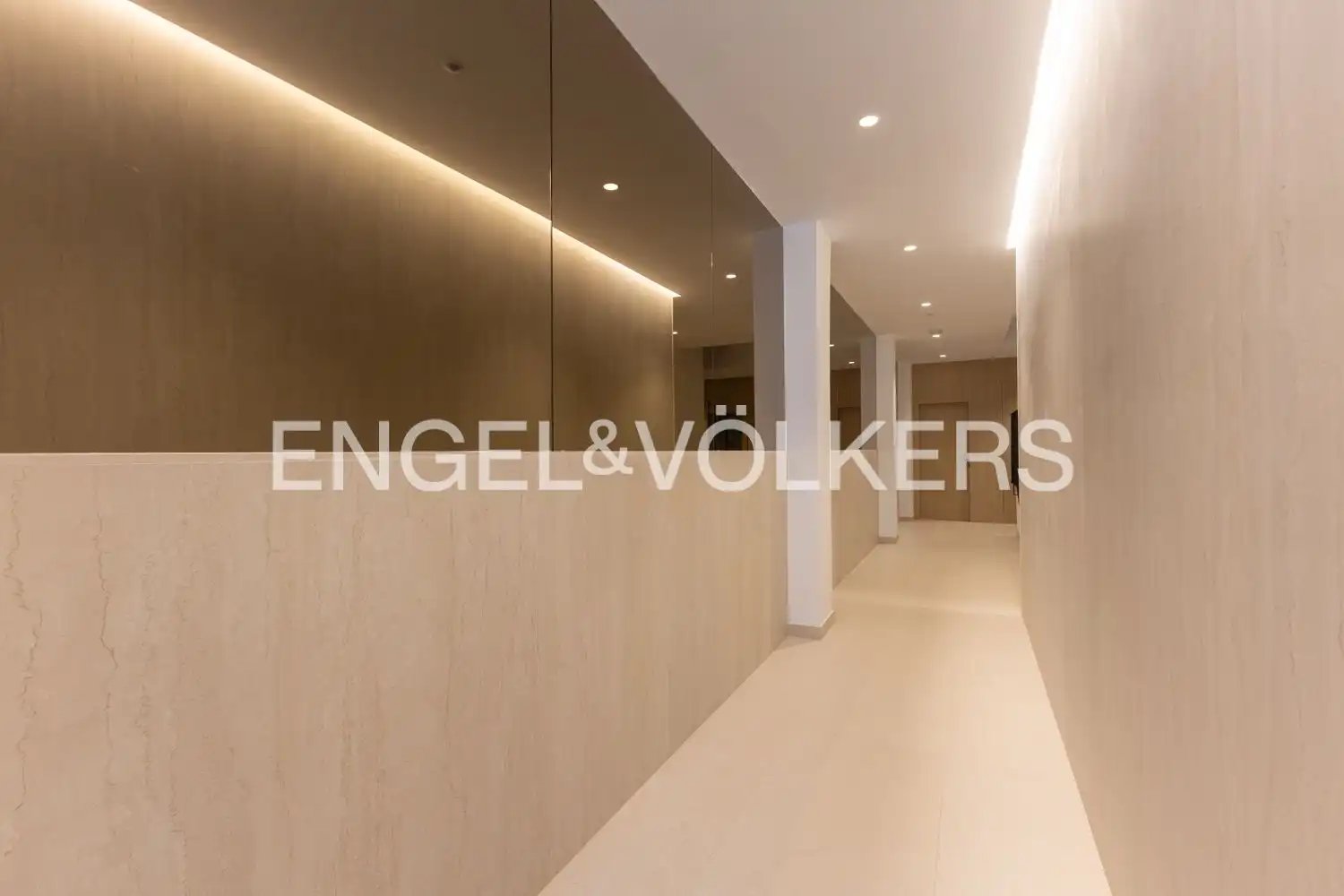 Piso de 100 m² en Almenara