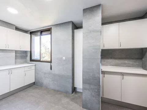 Wohnung 217 m² in Madrid
