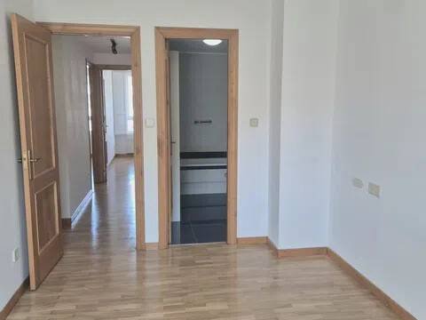 Piso de 100 m² en Oleiros