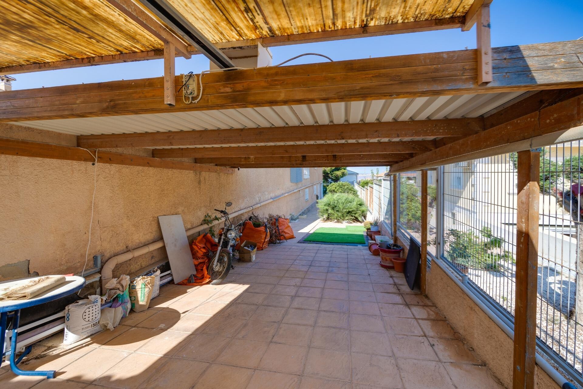 Casa de 355 m² a Torrevella