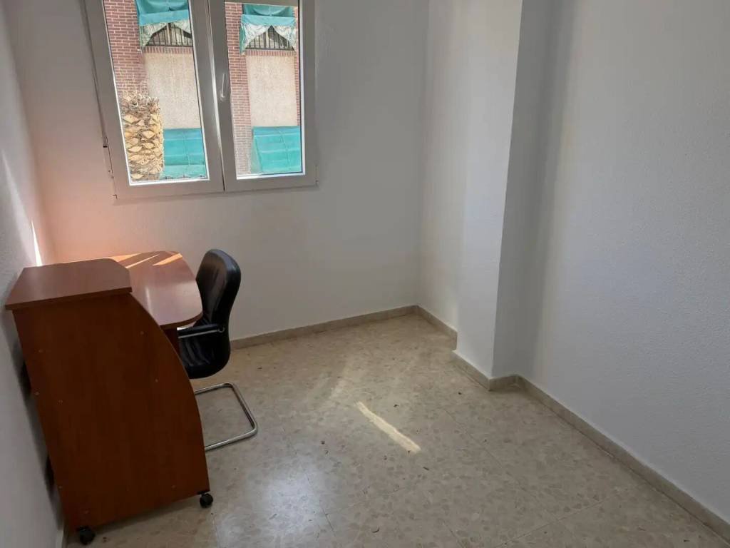 Piso de 90 m² en Granada