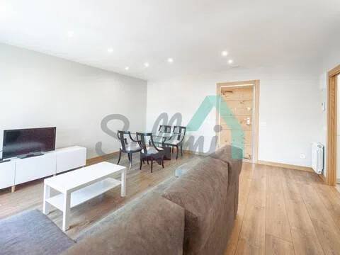 Pis de 80 m² a Oviedo