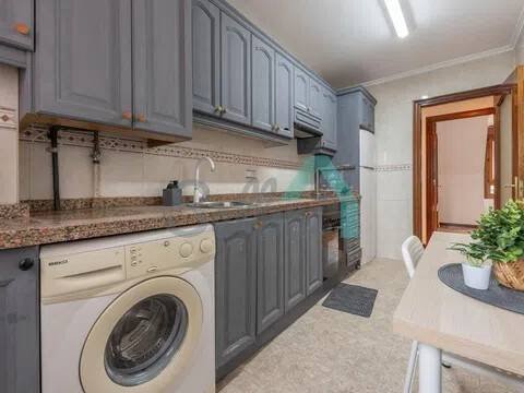 Piso de 80 m² en Oviedo