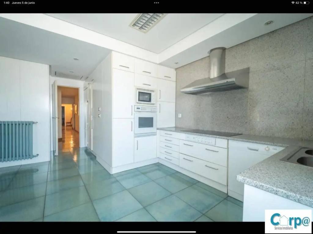 Piso de 189 m² en Pamplona