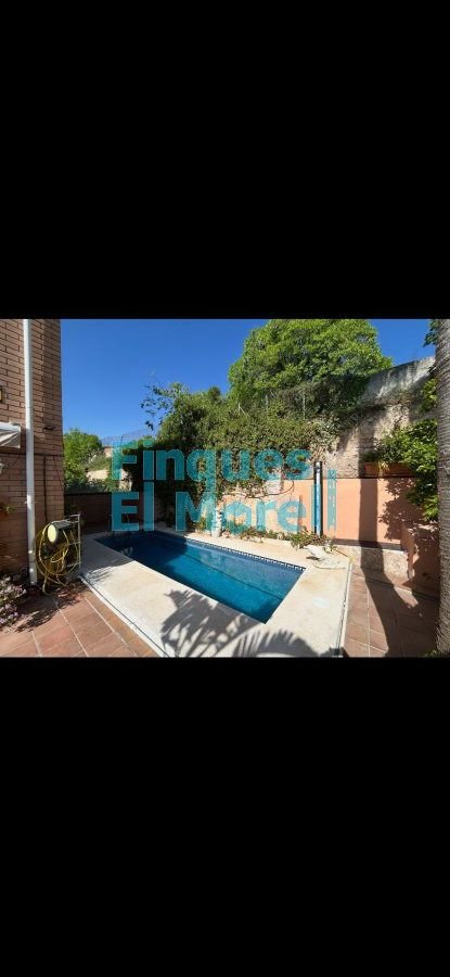 Casa de 242 m² en Vila-rodona