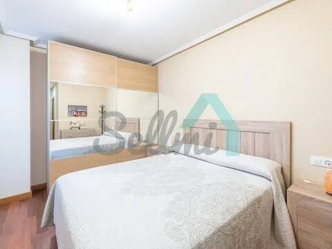 Piso de 103 m² en Oviedo