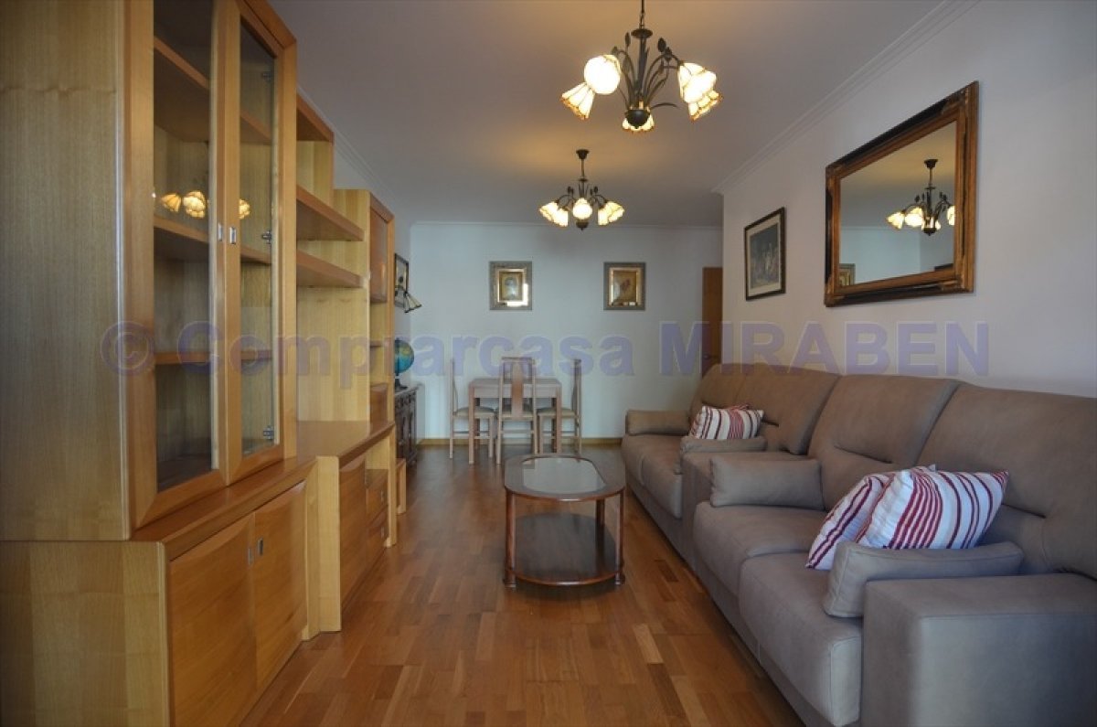 Piso de 90 m² en Boiro