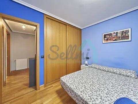 Piso de 132 m² en Oviedo