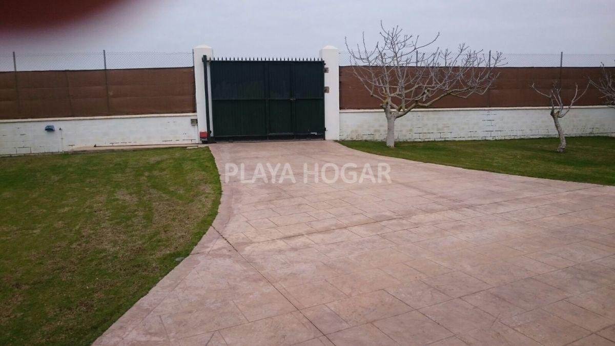 Casa de 90 m² en Rota