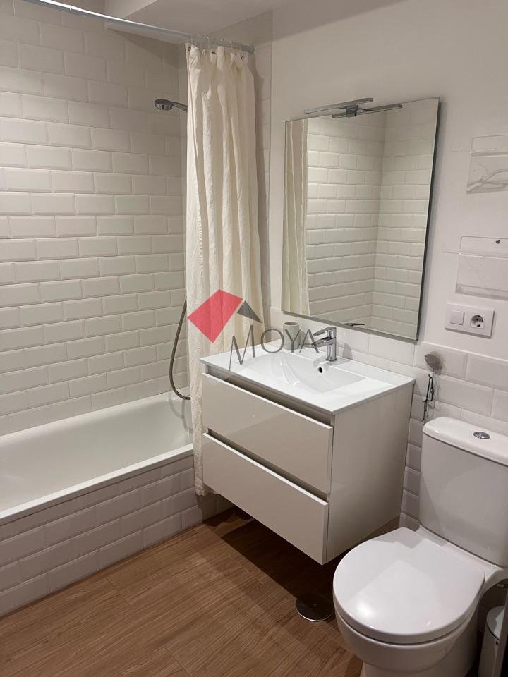 Piso de 80 m² en Vigo