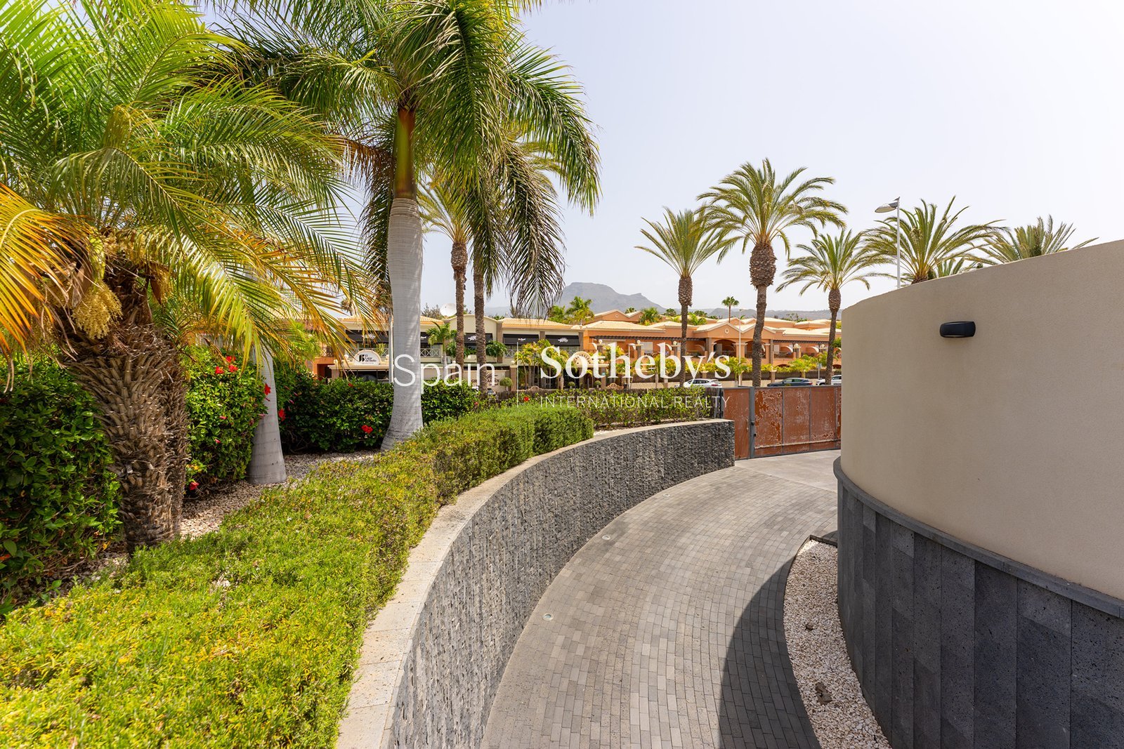 Casa de 742 m² en Arona